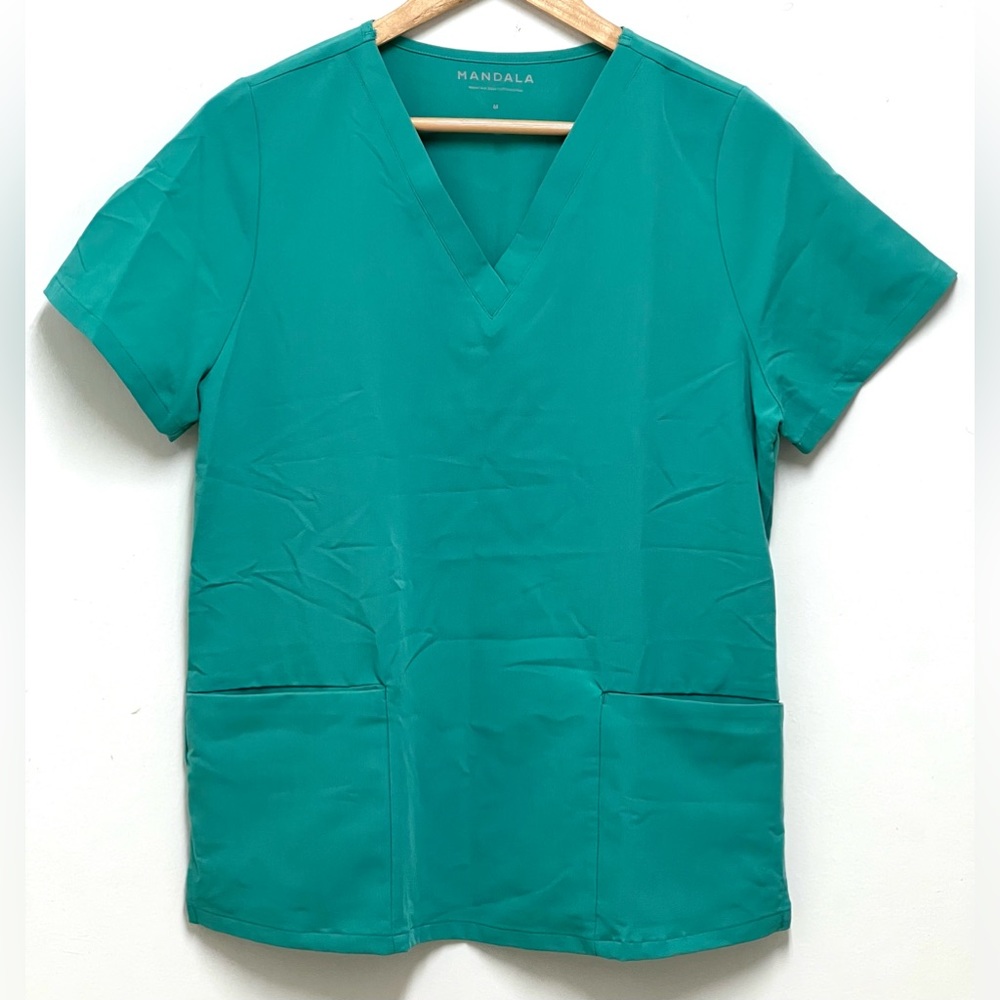 Mandala Women's Uniform Scrub Top Teal Color Front Double Pockets Size M